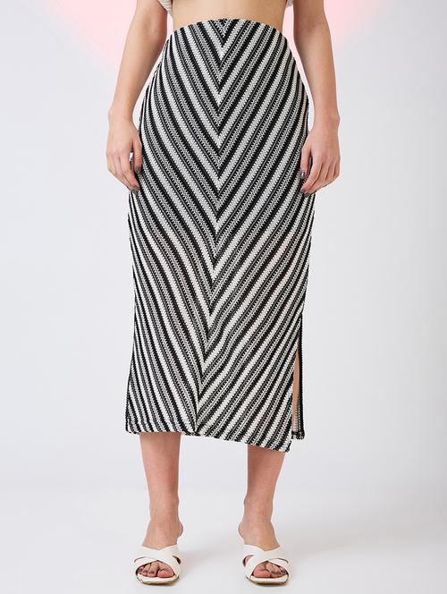 globus women black & white self design crochet mid rise side slit midi pencil skirt - 21718307 -  Standard Image - 0