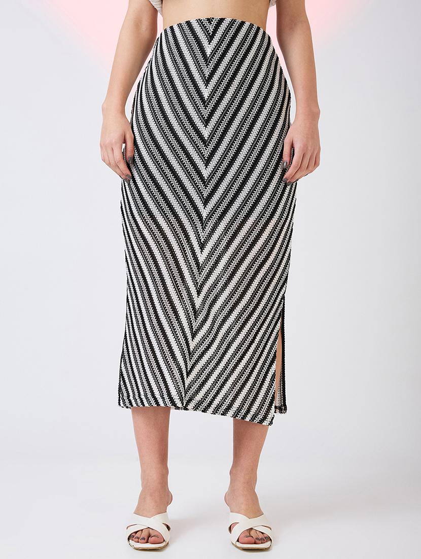 globus women black & white self design crochet mid rise side slit midi pencil skirt - 21718307 -  Zoom Image - 0