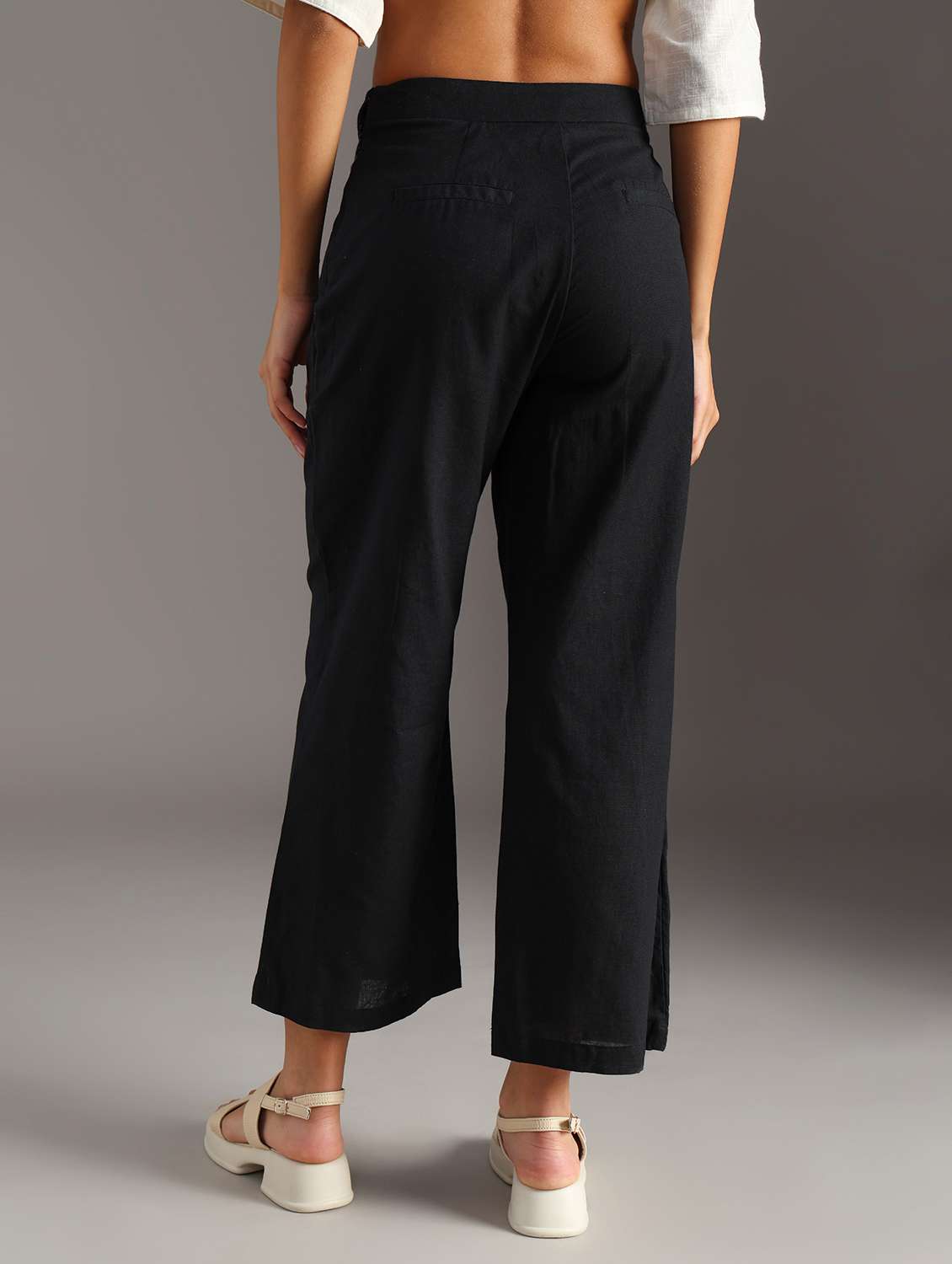 women solid mid rise wide leg trouser - 21718435 -  Standard Image - 4