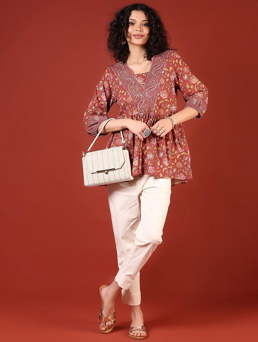 women three quarter sleeve flared kurti - 21718443 - Standard Image - 4