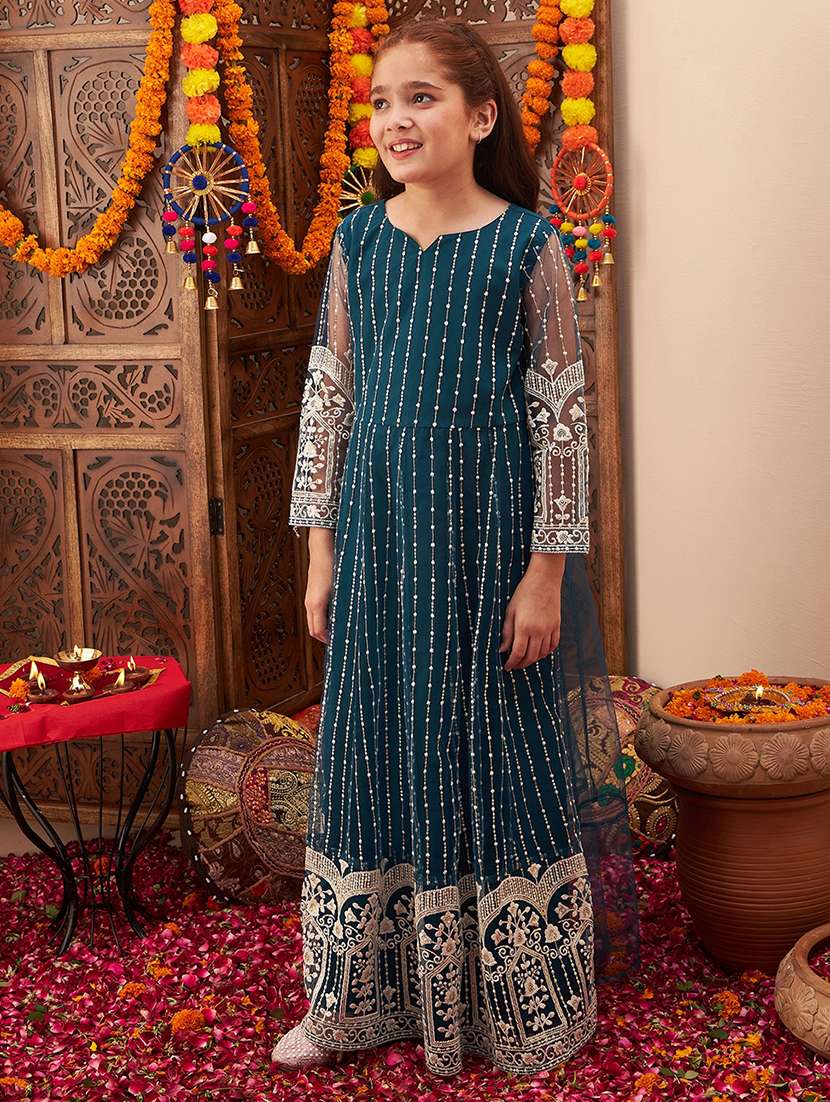 women embroidered long sleeve party gown - 21718534 -  Standard Image - 1
