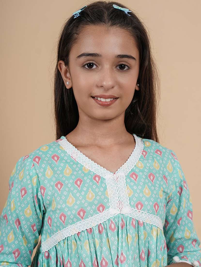 girls printed v neck kurta palazzo set - 21719686 -  Standard Image - 4