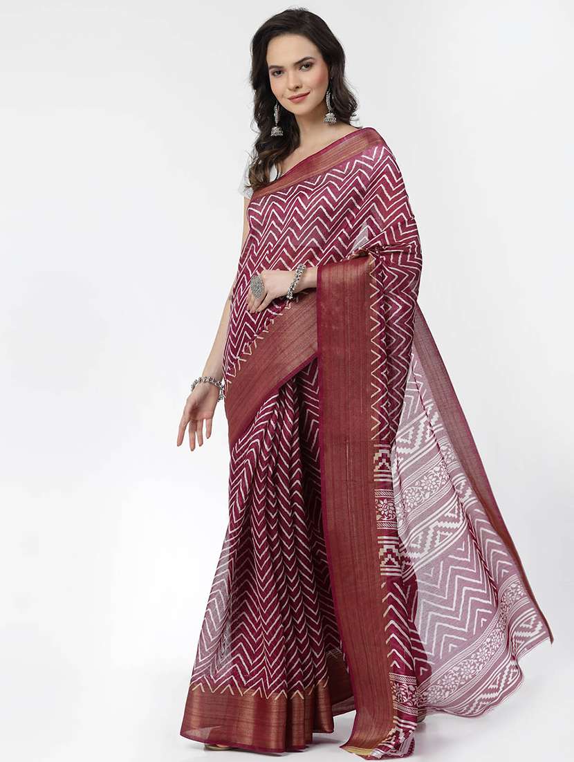 women maroon chevron bordered saree with blouse - 21720206 - Standard Image - 1