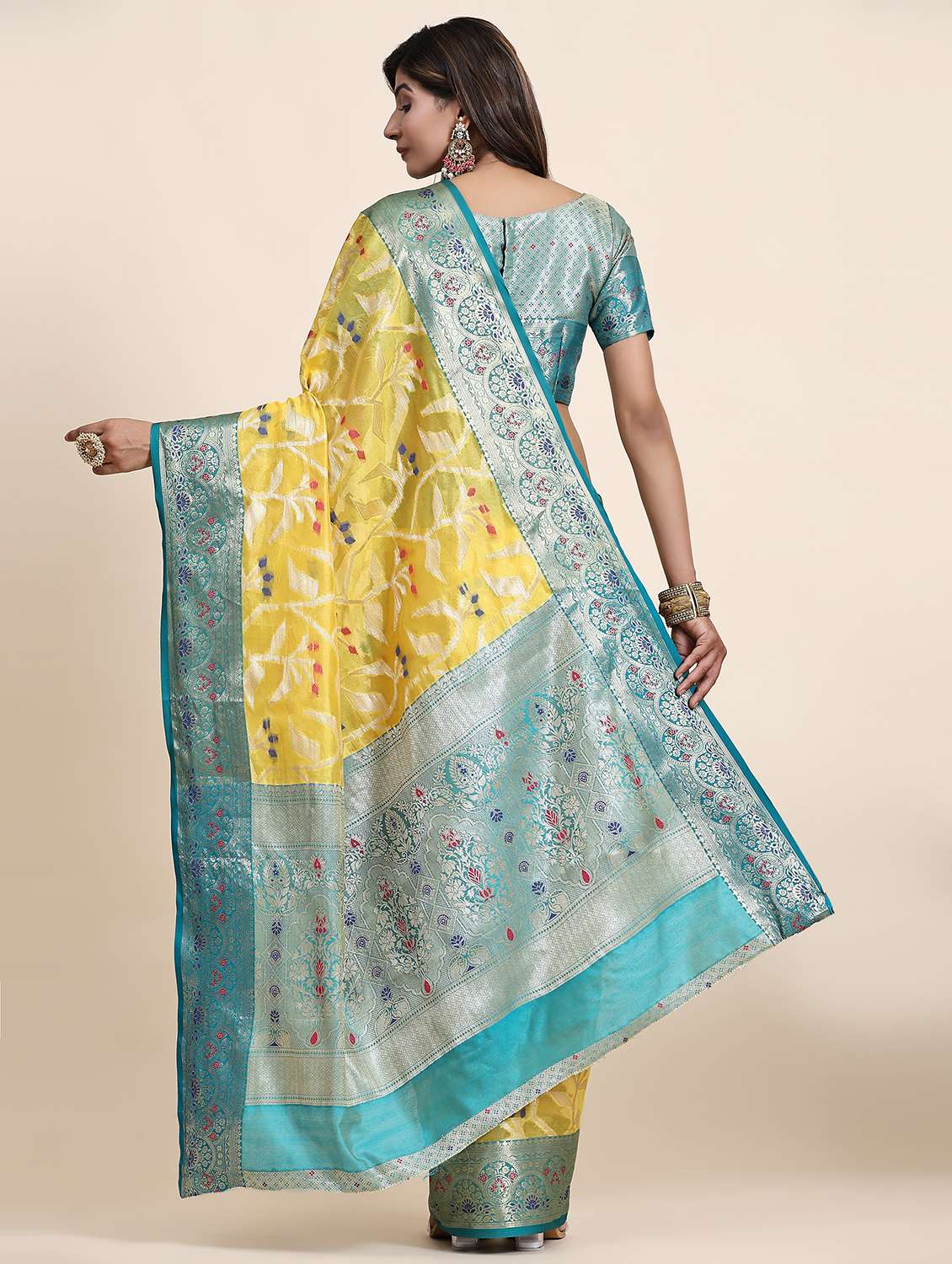 yellow silk kanjivaram saree with blouse - 21720701 - Standard Image - 1