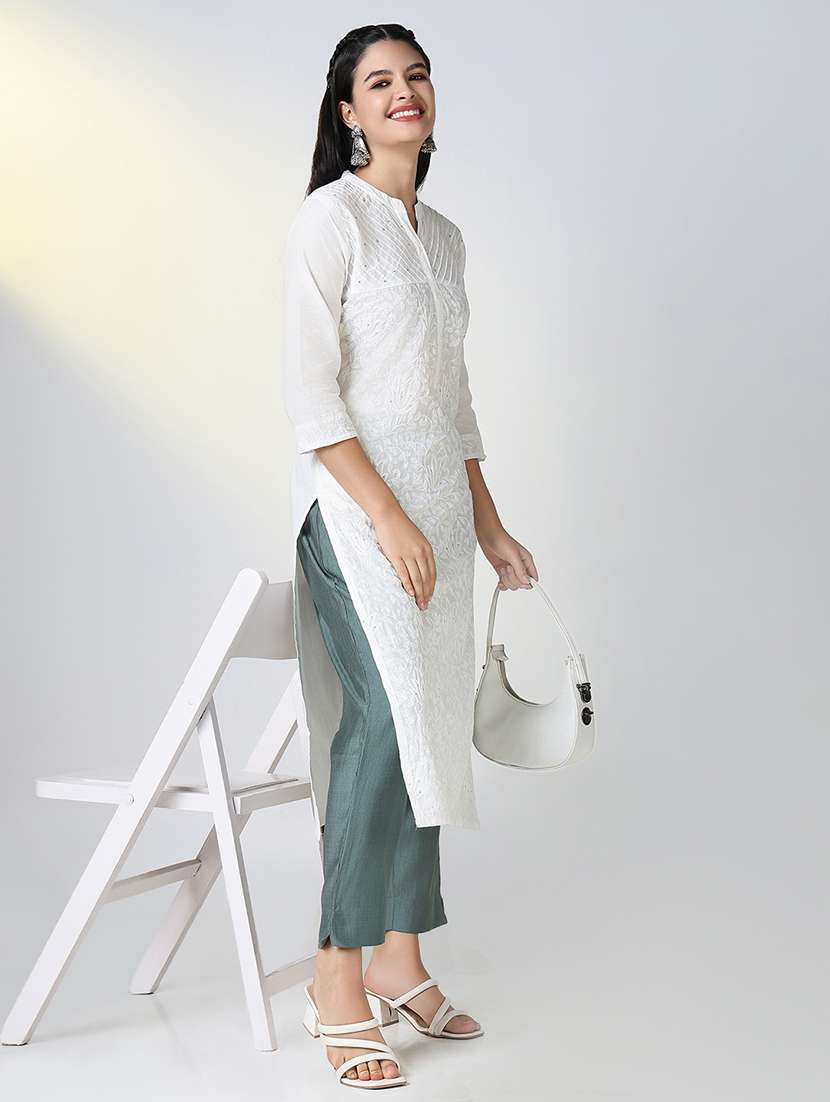 women solid tapered pant - 21720818 -  Standard Image - 4