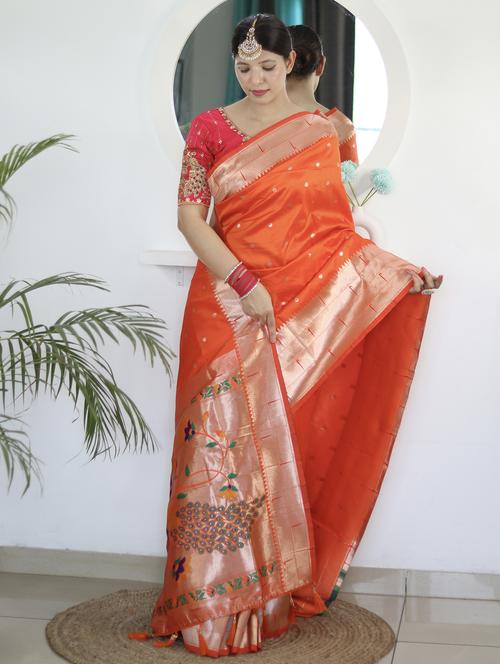 women self design banarasi silk saree with blouse - 21720933 - Standard Image - 0