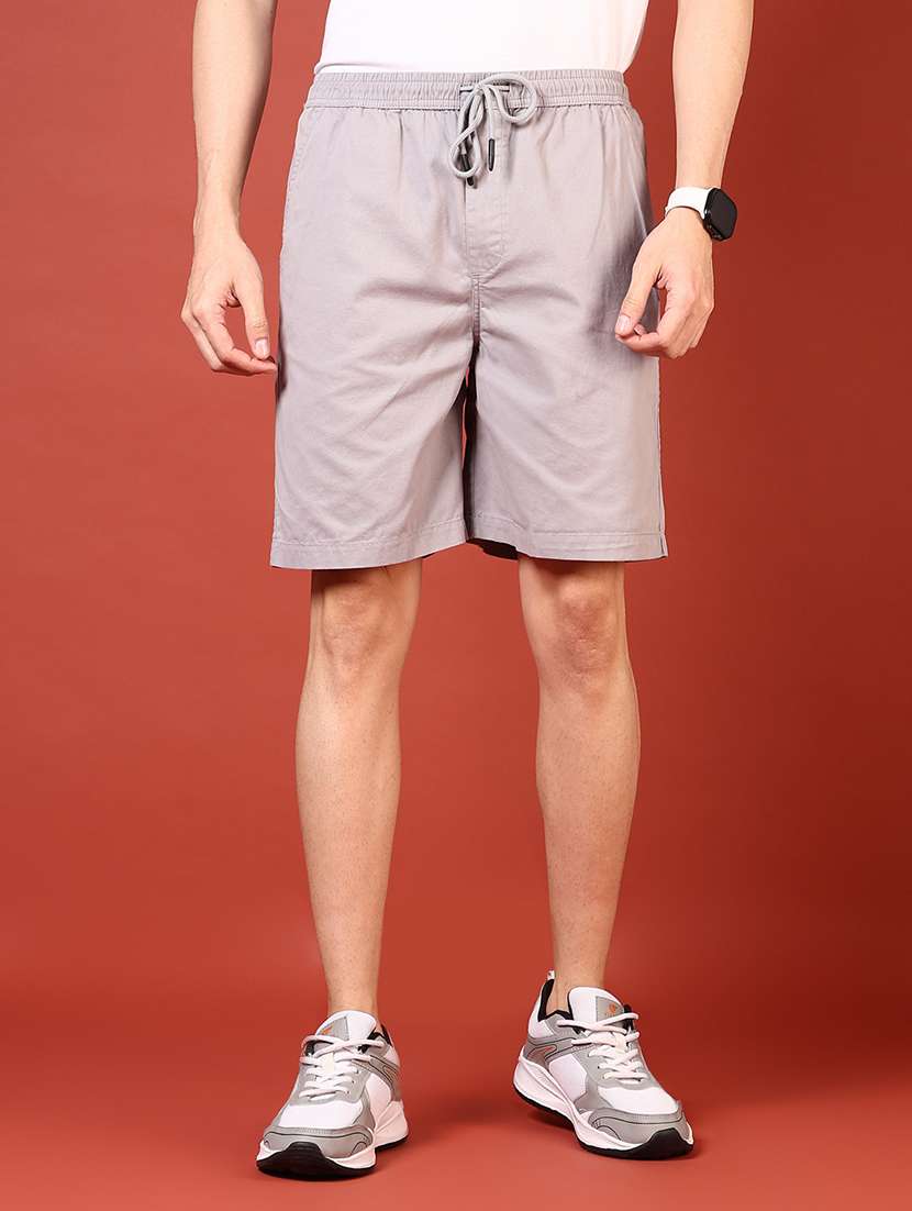 men placement print mid rise regular fit shorts - 21721006 - Standard Image - 1