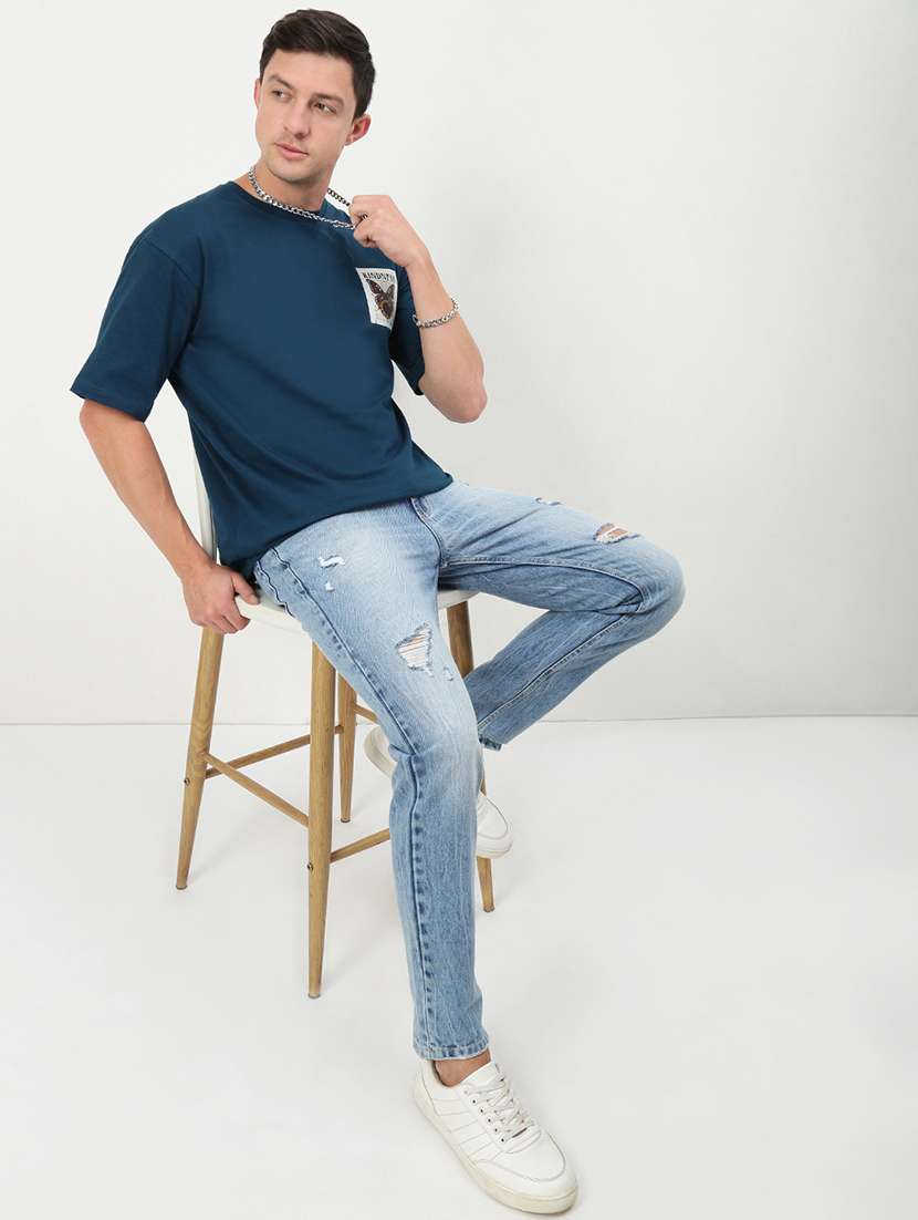 men low rise distressed denim jeans - 21721356 - Standard Image - 4