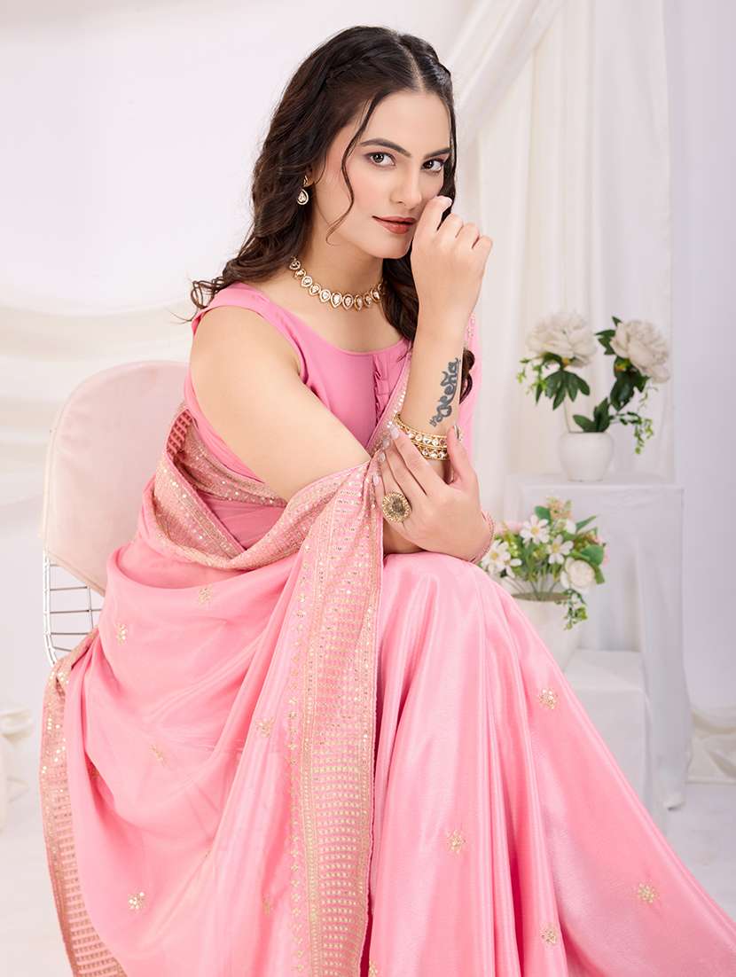 women embroidery bordered saree with blouse - 21721801 - Standard Image - 4