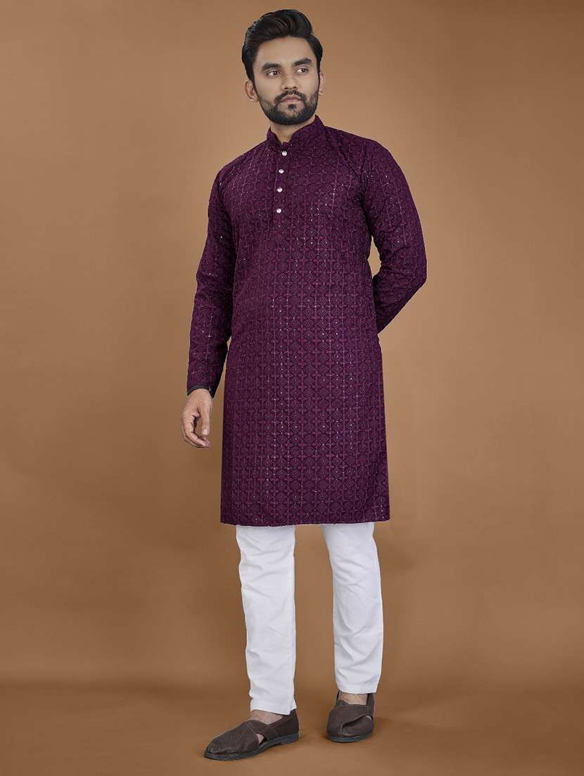 men embroidered mandarin neck kurta