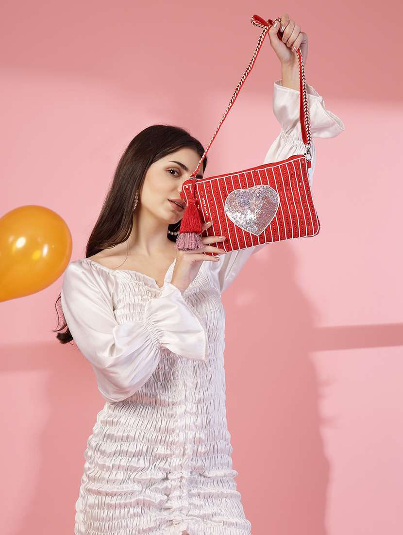 women red sequined sling bag - 21721919 -  Standard Image - 4
