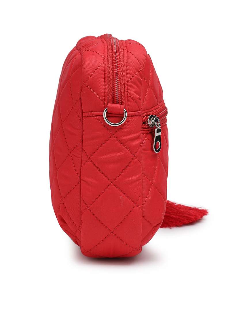 women red solid quilted sling bag - 21721923 -  Standard Image - 4