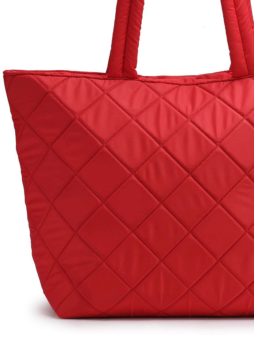 women red solid quilted handbag - 21721928 -  Standard Image - 4
