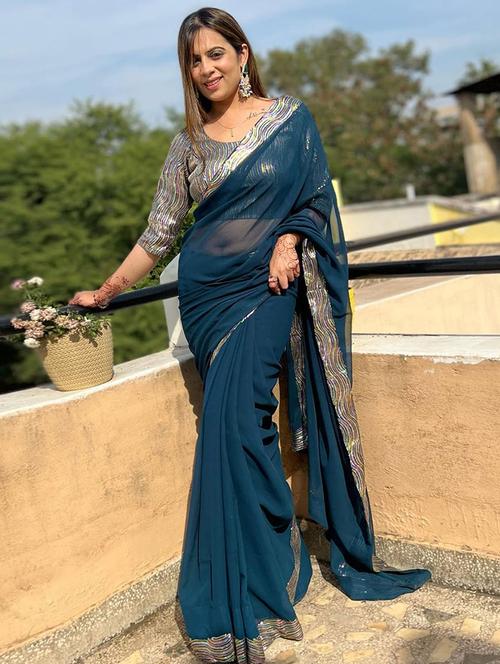 women solid with bordered saree with blouse - 21722053 -  Standard Image - 0