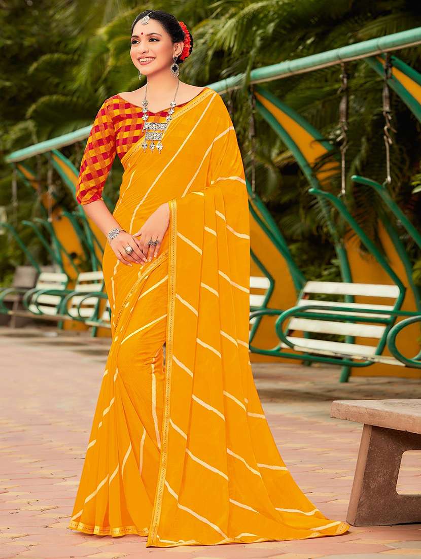 women leheriya printed lace bordered saree with blouse