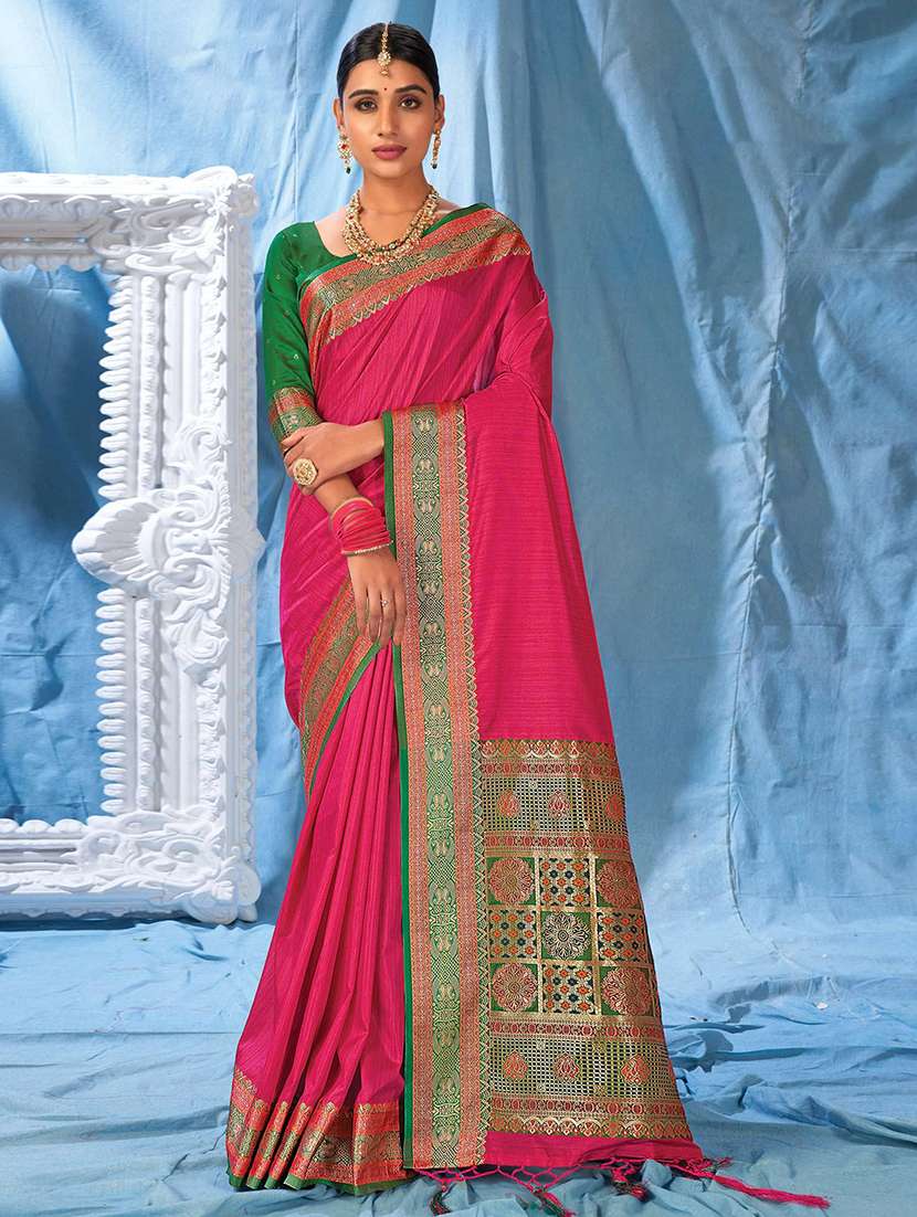 women solid with bordered saree with blouse