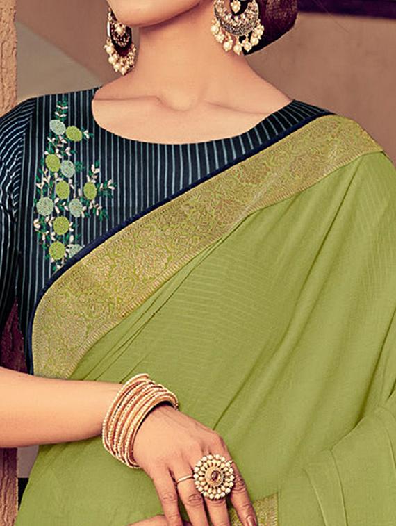 women solid with bordered saree with blouse - 21722982 - Standard Image - 1