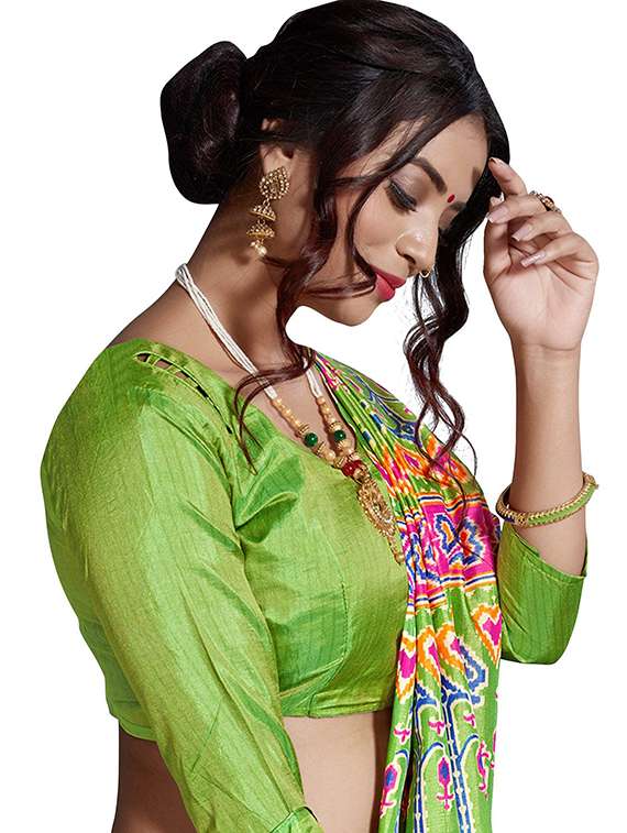 women printed casual wear saree with blouse - 21723140 -  Standard Image - 1