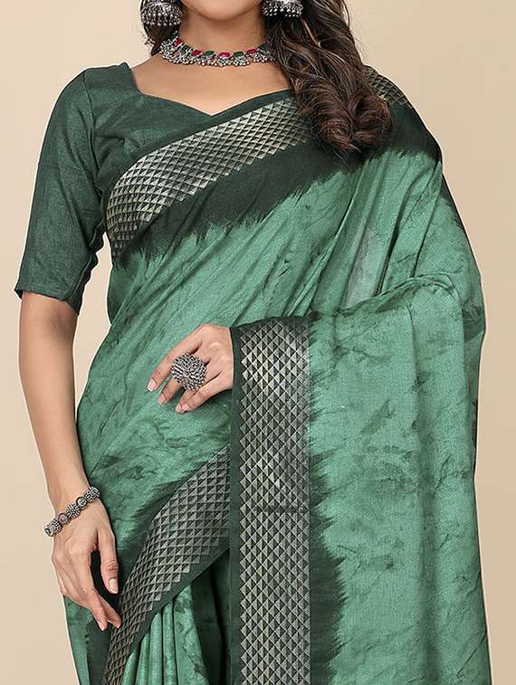 women printed casual wear saree with blouse - 21723142 -  Standard Image - 4