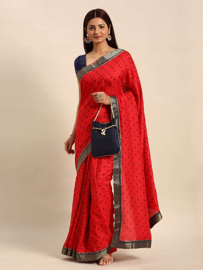 women self design bordered saree with blouse