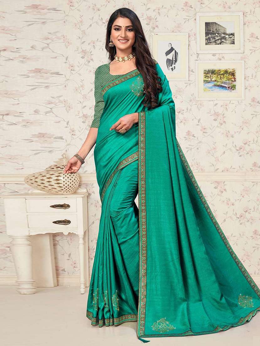 women embroidered bordered saree with blouse