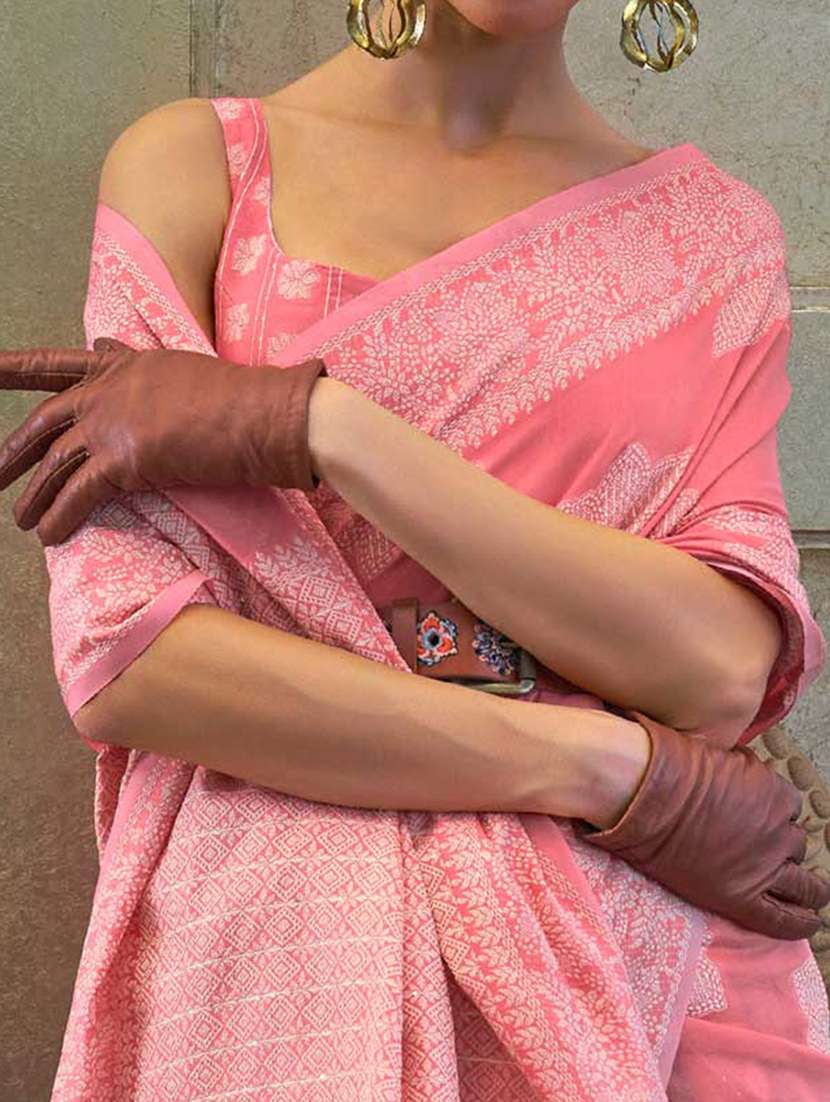 women self design banarasi saree with blouse - 21723854 -  Standard Image - 1