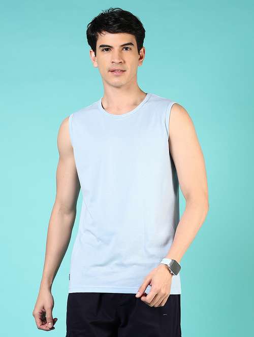 men solid sleeveless regular fit t-shirt