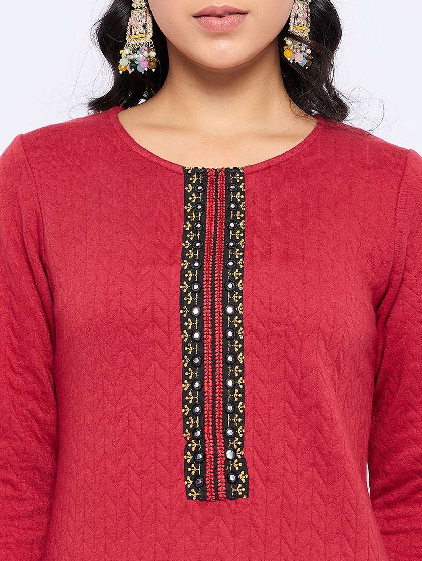 women self designed long sleeves woolen kurta - 21724286 -  Standard Image - 4