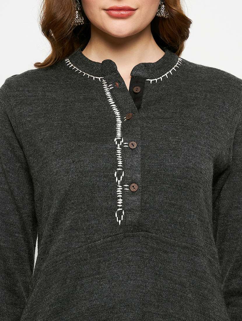 women embroidered long sleeves woolen kurta - 21724323 -  Standard Image - 4