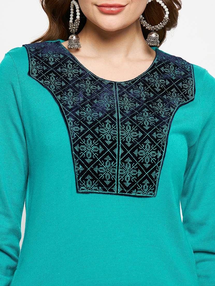 women embroidered long sleeves woolen kurta - 21724330 -  Standard Image - 4
