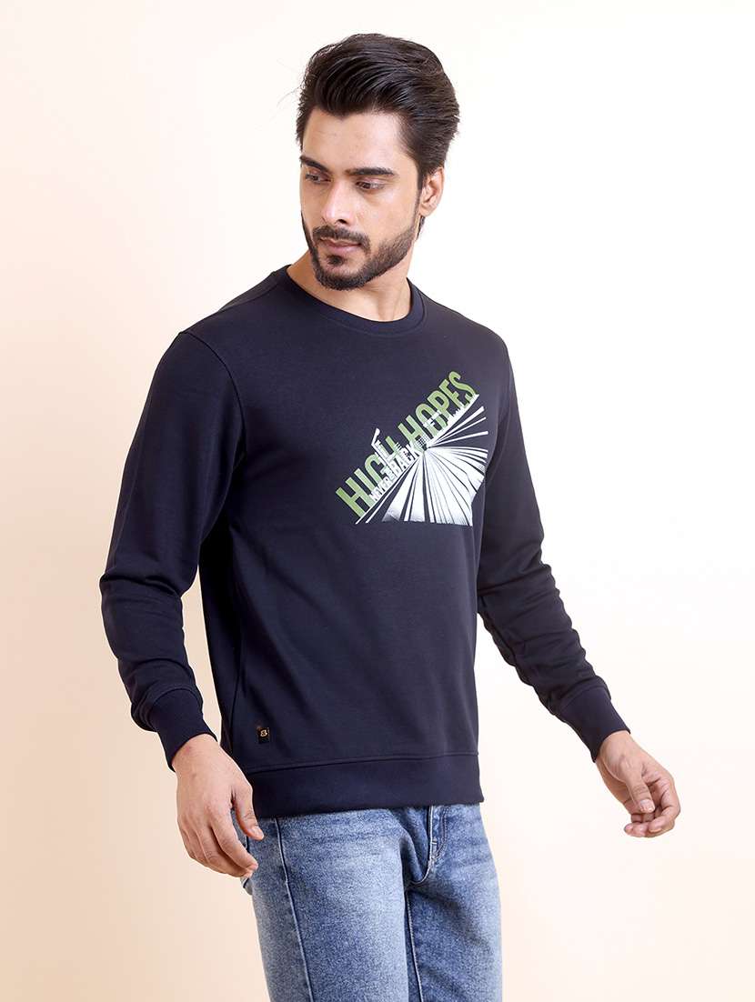 men long sleeves chest print sweatshirt - 21724424 -  Standard Image - 1