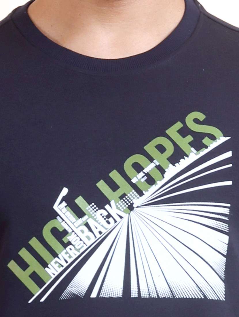 men long sleeves chest print sweatshirt - 21724424 -  Standard Image - 4