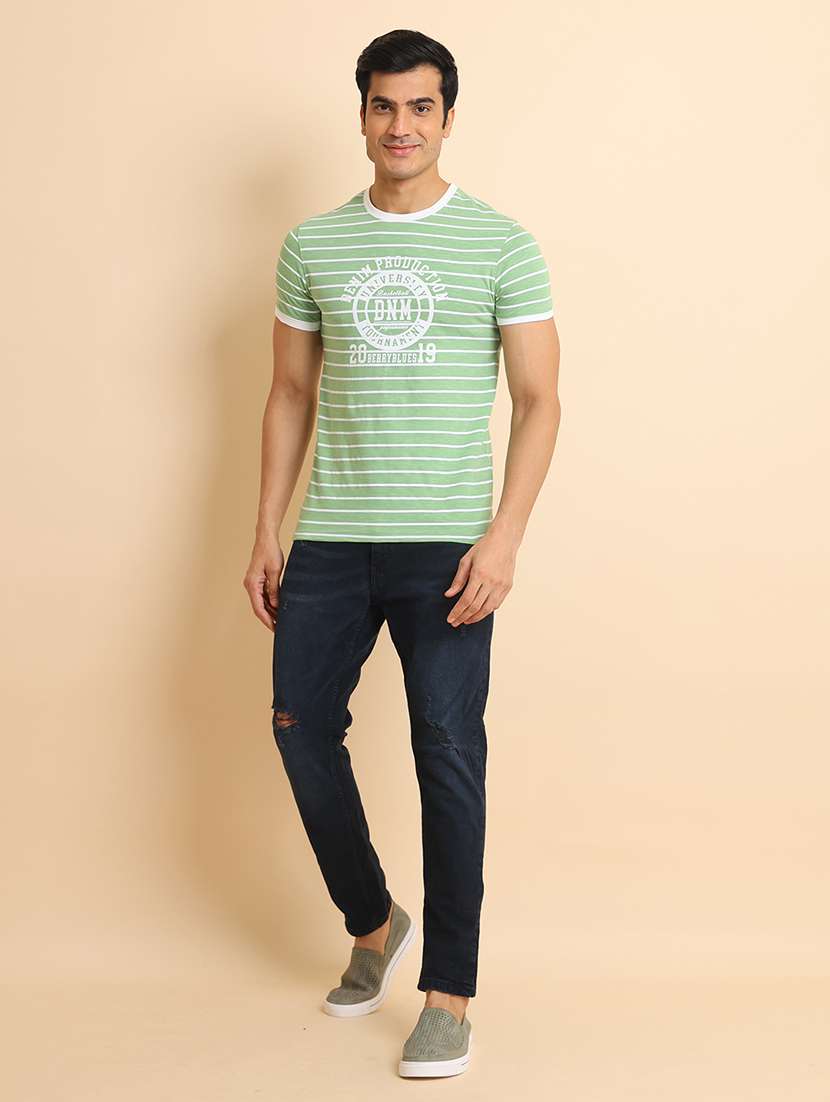 men short sleeves striped t-shirt - 21724553 -  Standard Image - 4