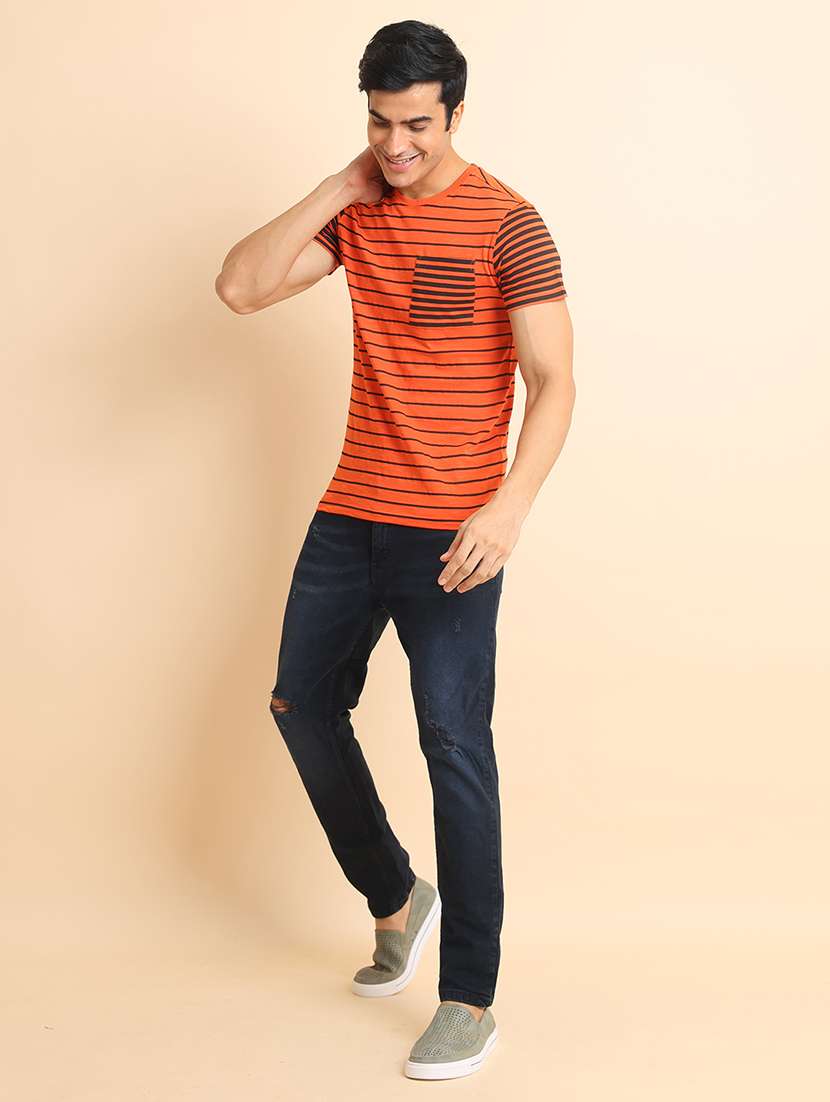 men short sleeves striped t-shirt - 21724556 -  Standard Image - 4