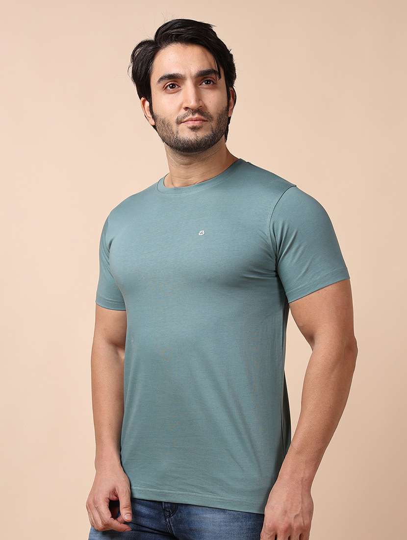 men short sleeves plain t-shirt - 21724763 -  Standard Image - 1