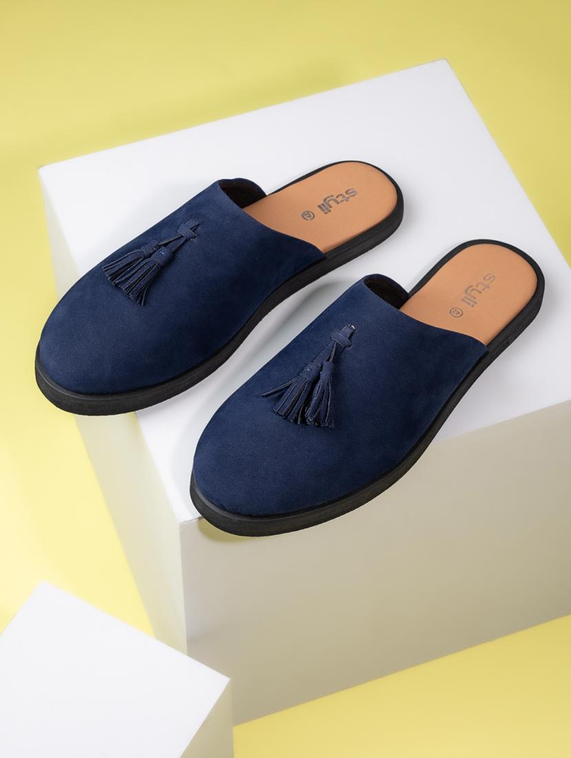 men solid slip on mules - 21725211 - Zoom Image - 0