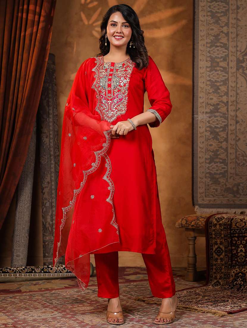 women embroidered kurta pant set with dupatta