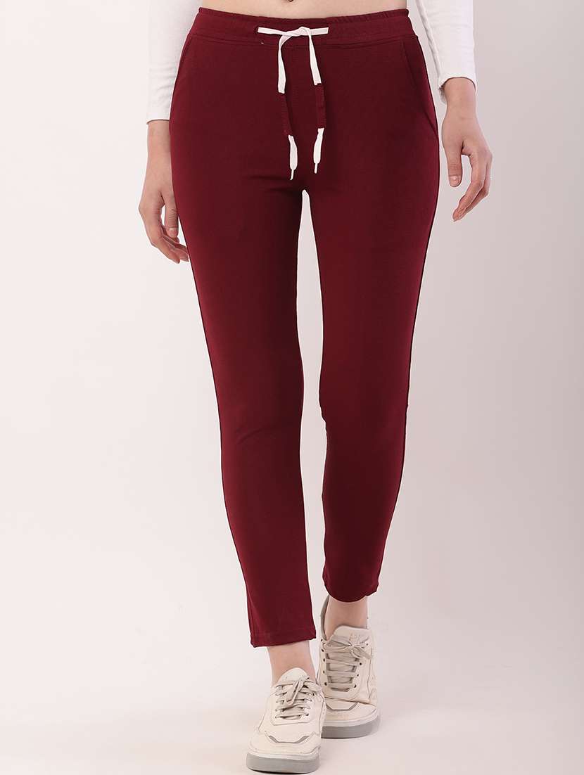 women solid mid rise track pant