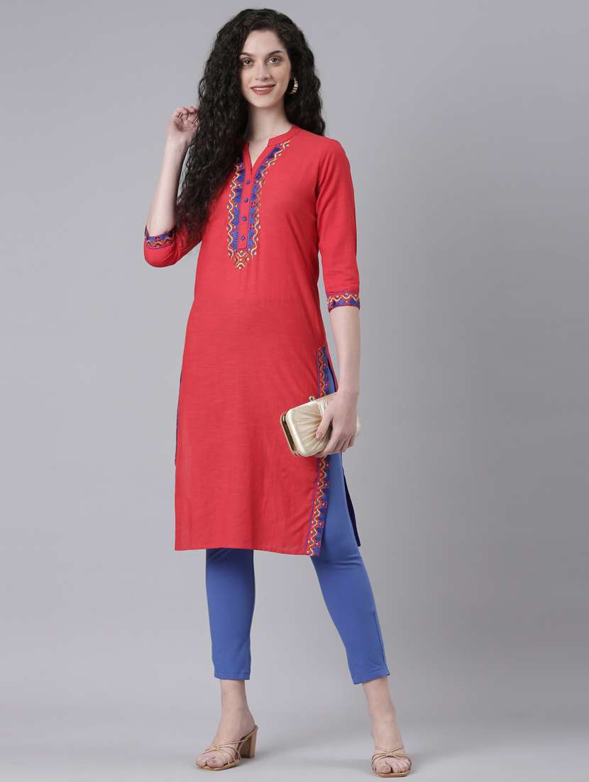 women red three quarter sleeve straight kurta - 21728035 -  Standard Image - 4