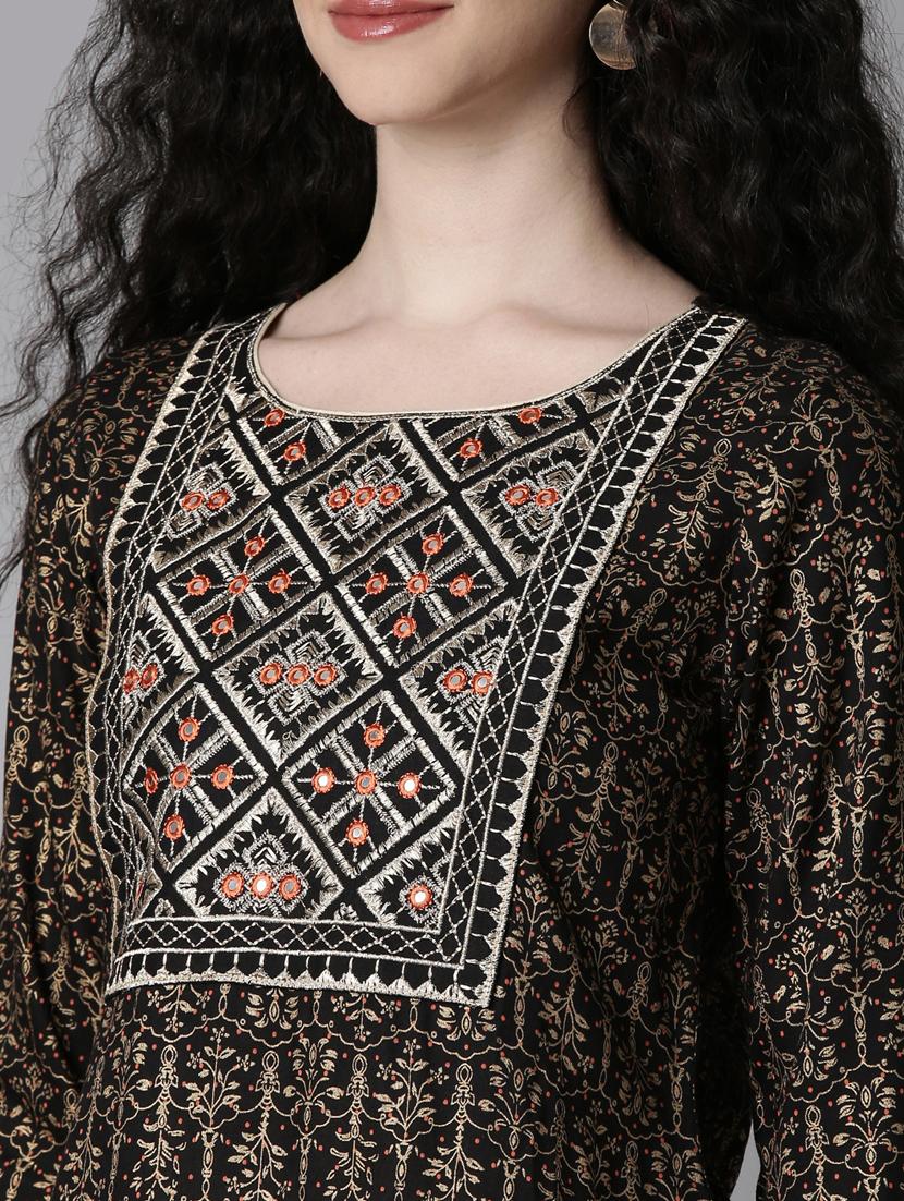 women black three quarter sleeve straight kurta - 21728038 - Standard Image - 6