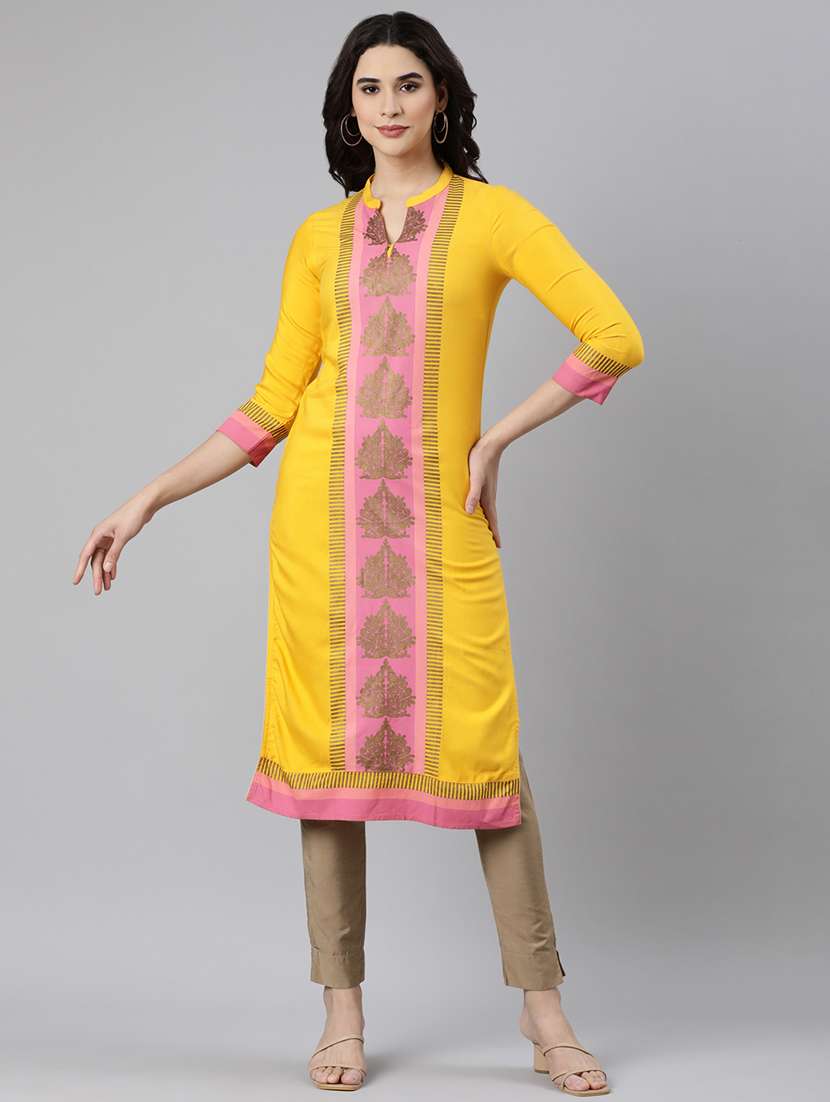 women placement print three quarter sleeve kurta - 21728268 -  Standard Image - 1