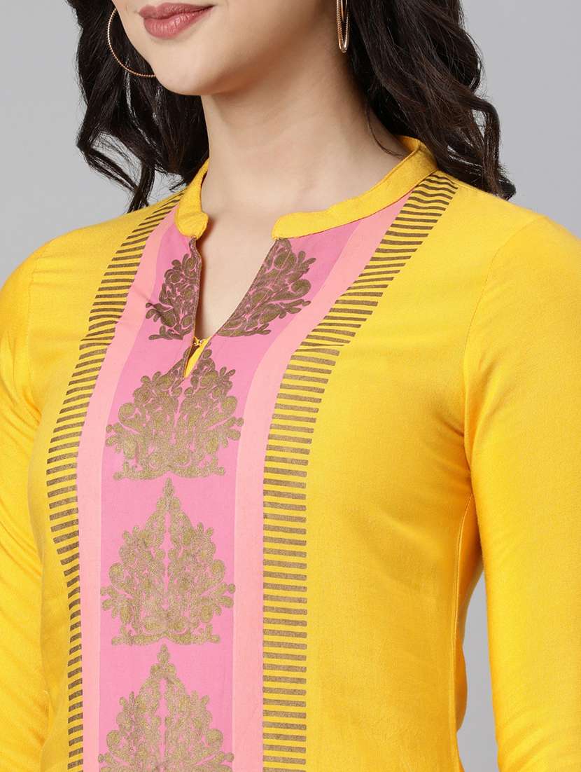 women placement print three quarter sleeve kurta - 21728268 -  Standard Image - 6