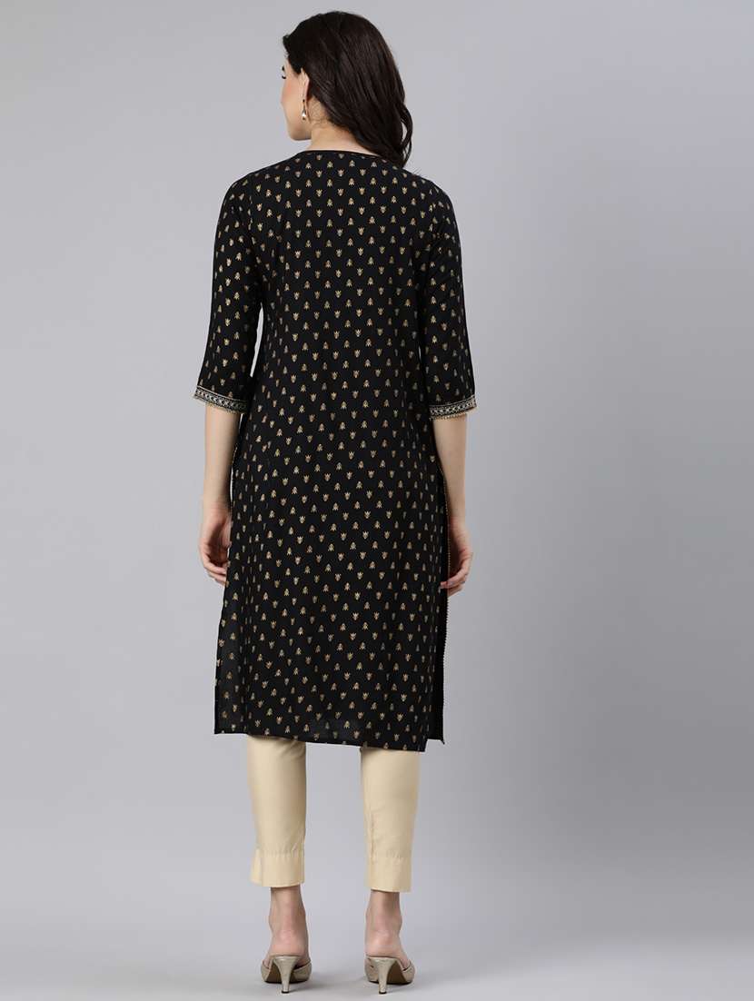 women foil print three quarter sleeve straight kurta - 21728271 - Standard Image - 4