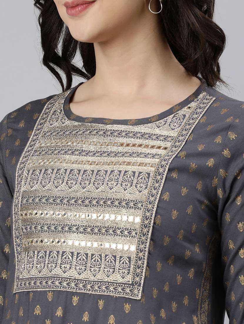 women foil print three quarter sleeve straight kurta - 21728272 - Standard Image - 6