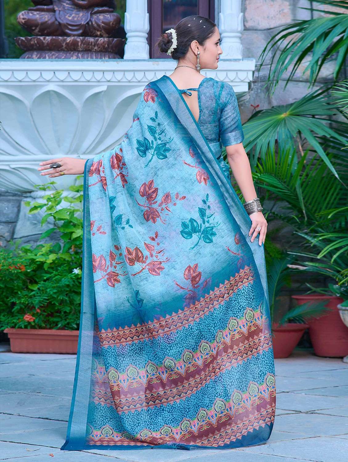 women printed casual wear saree with blouse - 21728359 -  Standard Image - 1