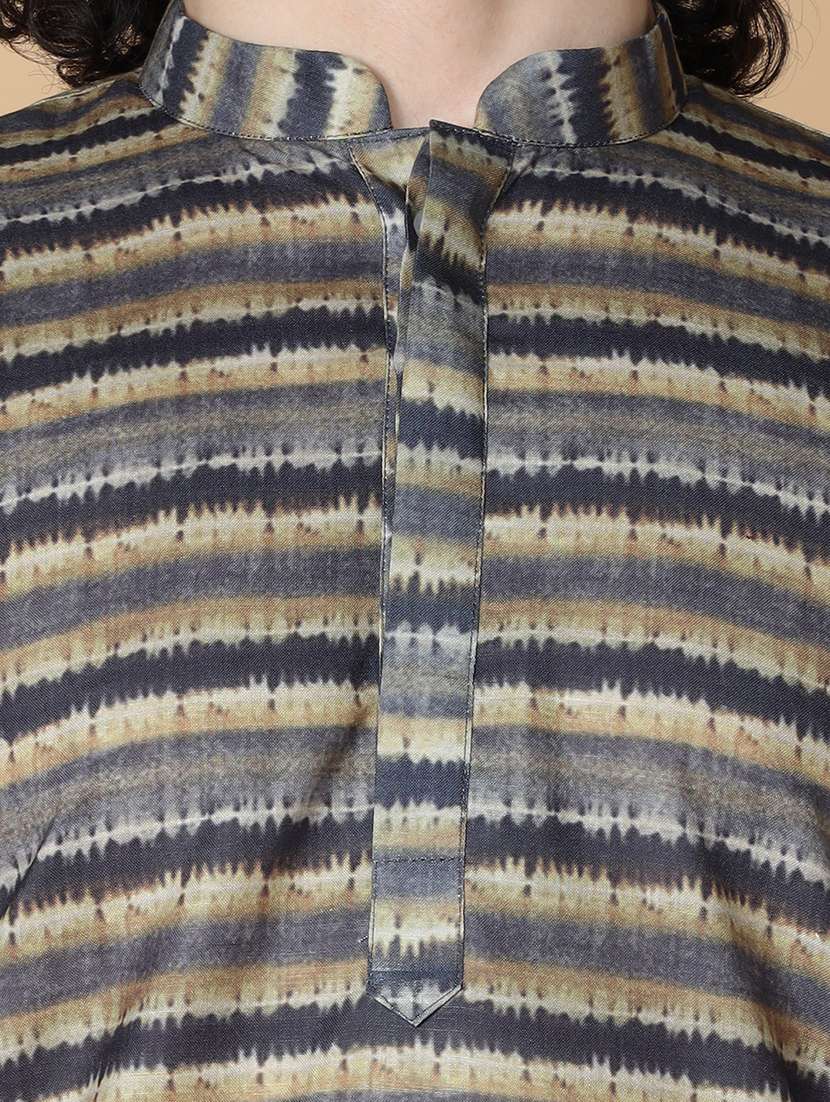 men striped mandarin neck long kurta - 21728815 -  Standard Image - 4