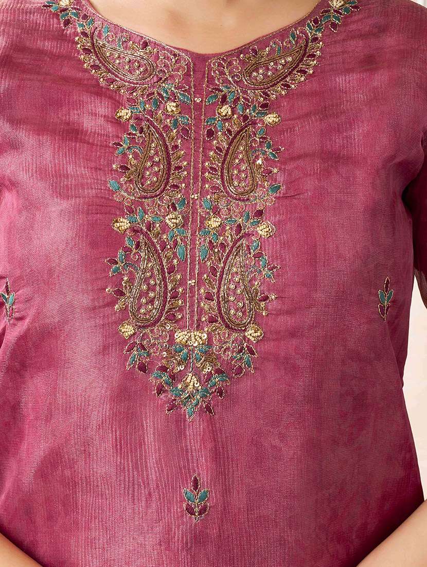 women three quarter sleeve kurta pant with dupatta set - 21729659 -  Standard Image - 4