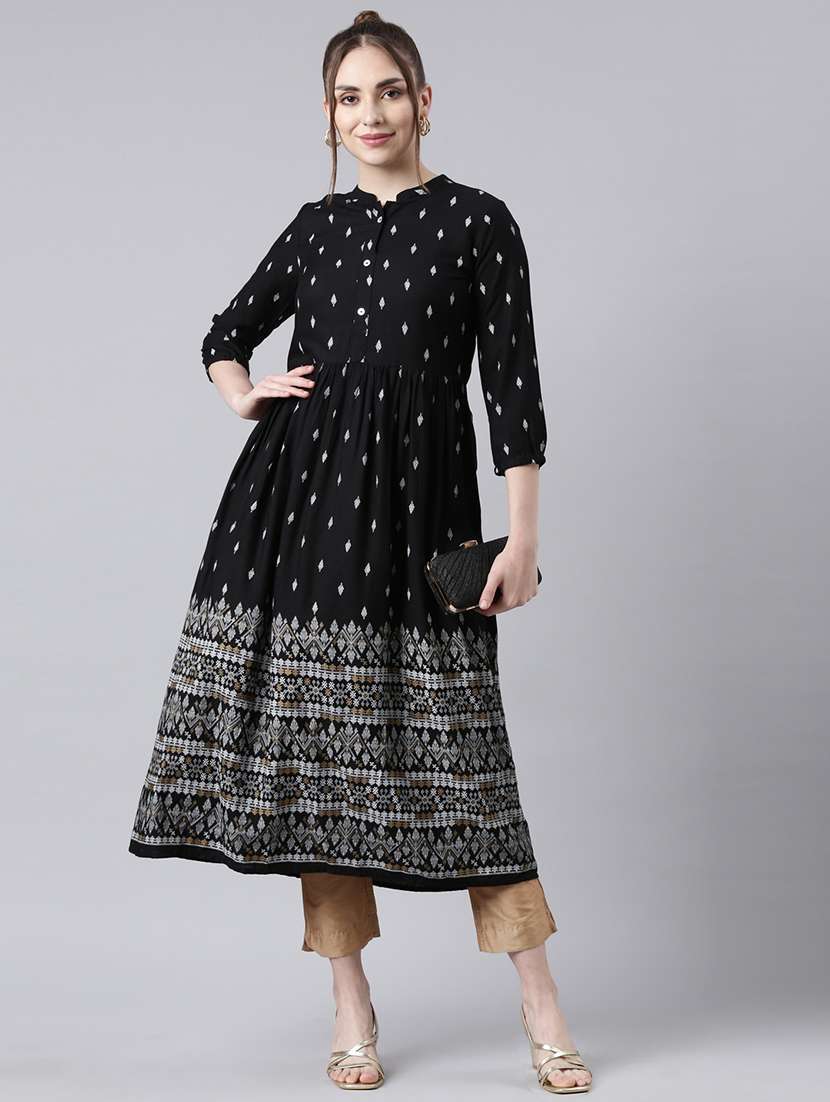 women black printed three quarter sleeve flared kurta