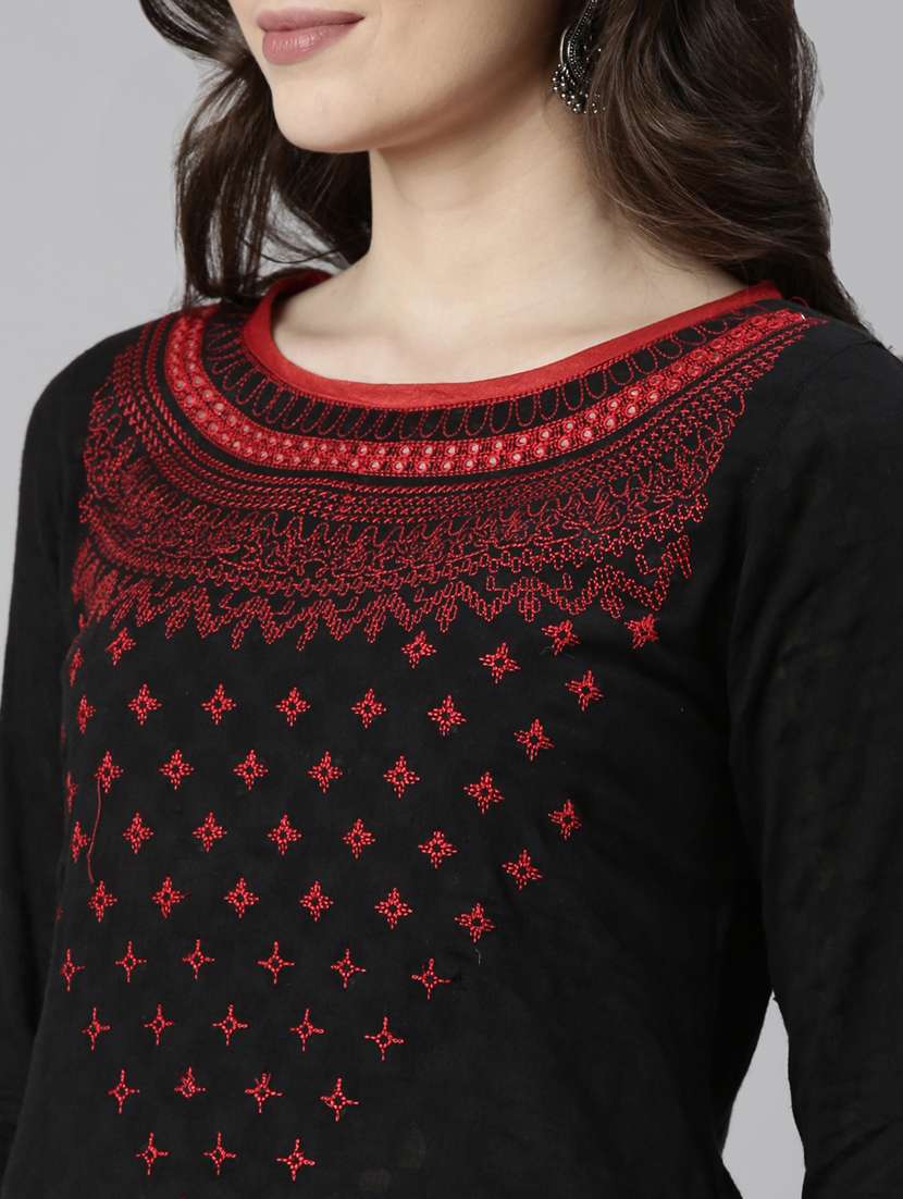 women embroidered three quarter sleeve straight kurta - 21729796 -  Standard Image - 6