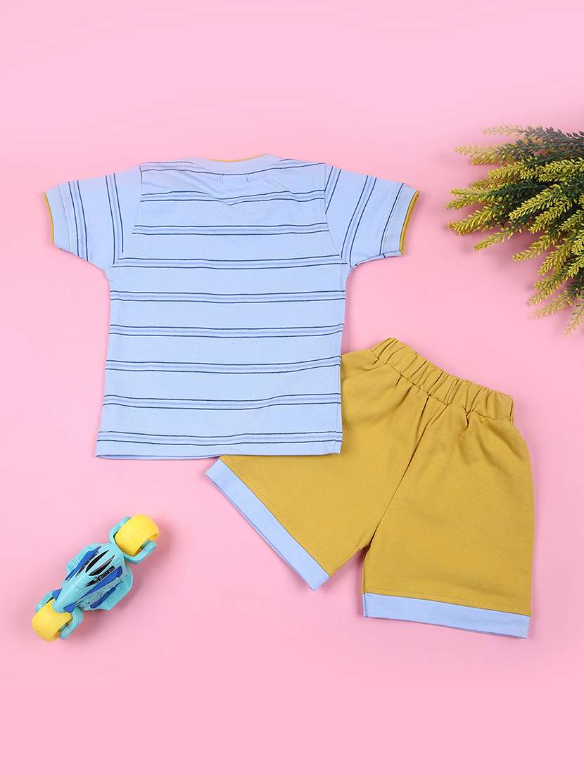boys printed t-shirt & shorts casual wear set - 21730439 -  Standard Image - 1